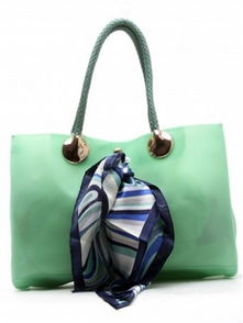 絲巾箱包價格查詢與評測 300元檔位方巾選購指南